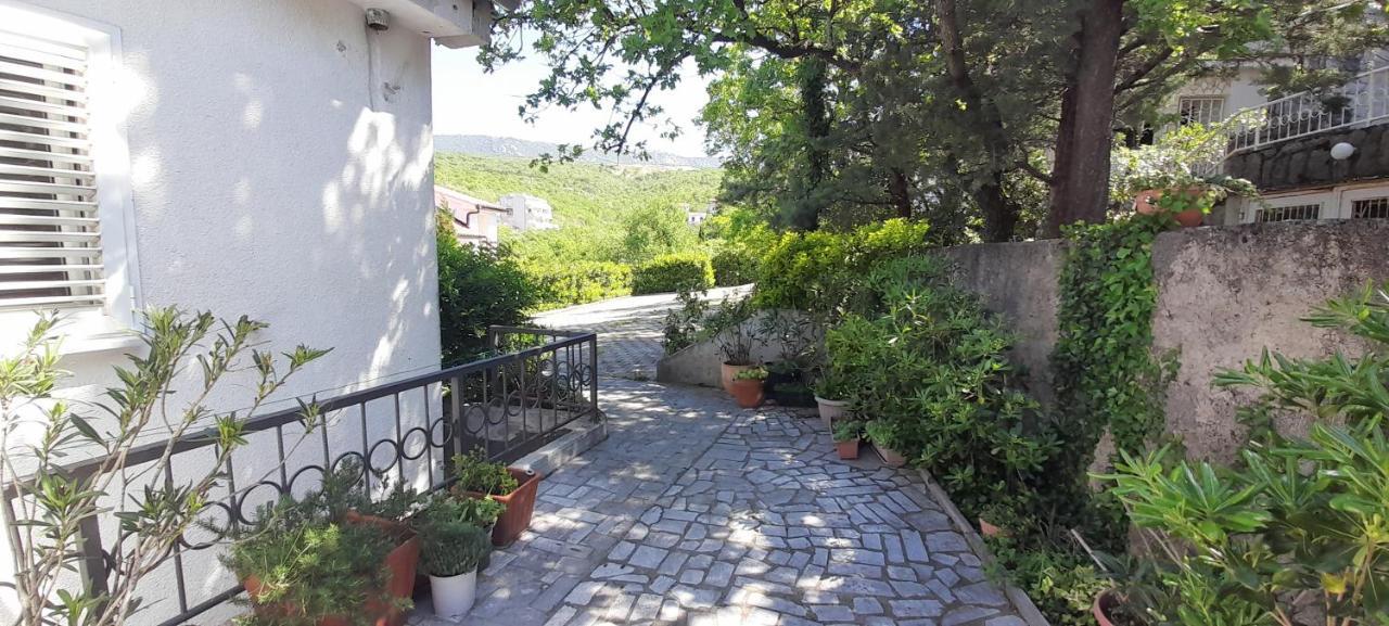 Apartment G&S Jadranovo Bagian luar foto